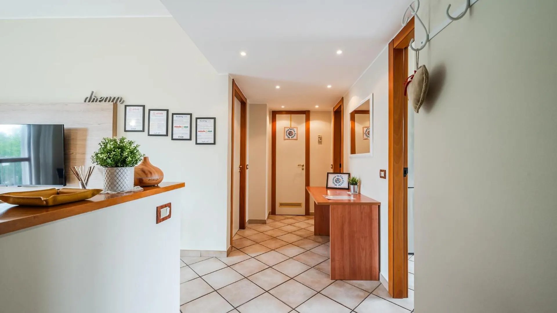 The Circle - Ampio Sui Navigli - Self-Check In Apartment Milan 0*,
