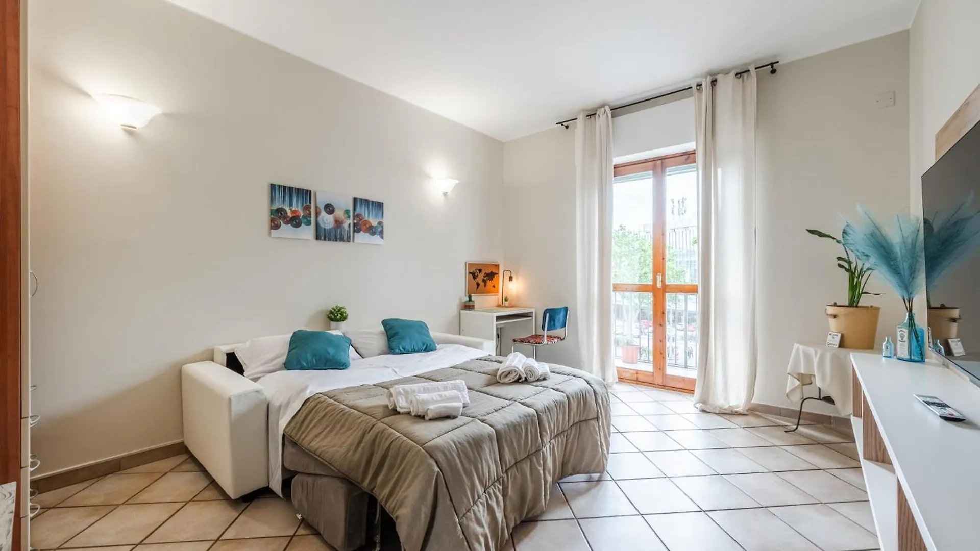 The Circle - Ampio Sui Navigli - Self-Check In Apartment Milan Italy